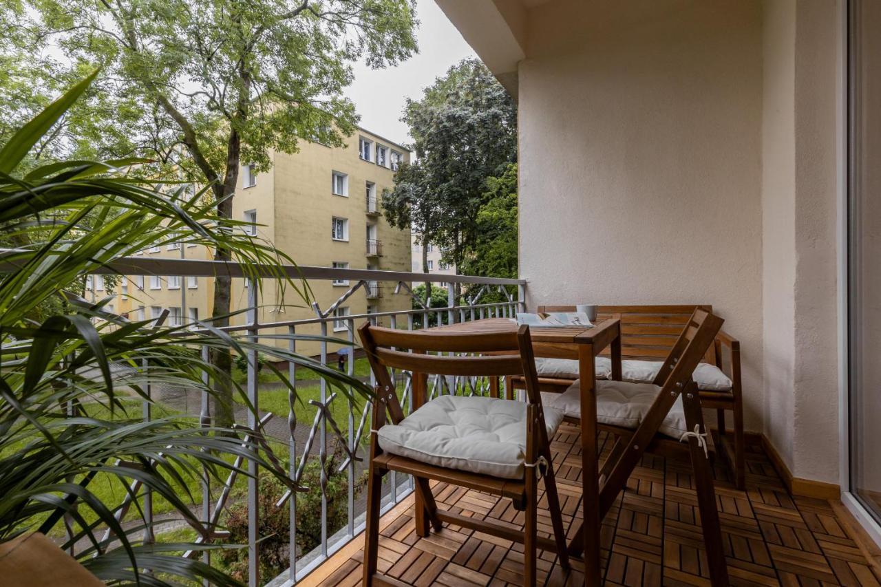 Bright Apartment Kasprzaka Warsaw Wola Near Metro Station By Noclegi Renters Varsóvia Exterior foto